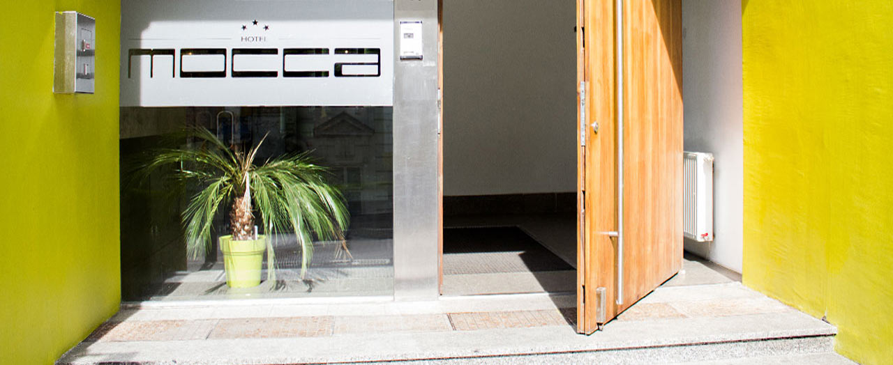 Bild vom Eingang des Hotels Mocca in der Gumpendorfer Strasse